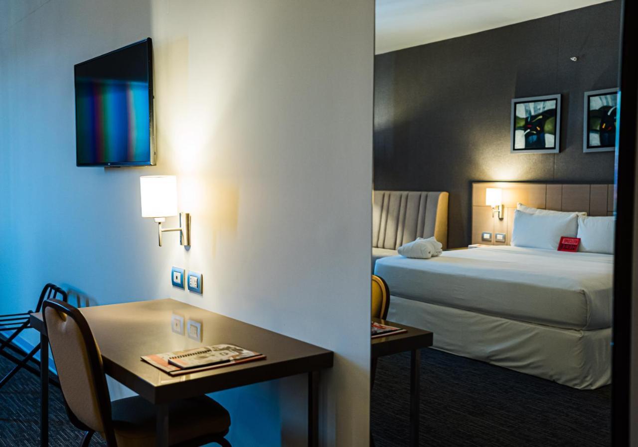 Hotel Bth Rebel Tacna Extérieur photo
